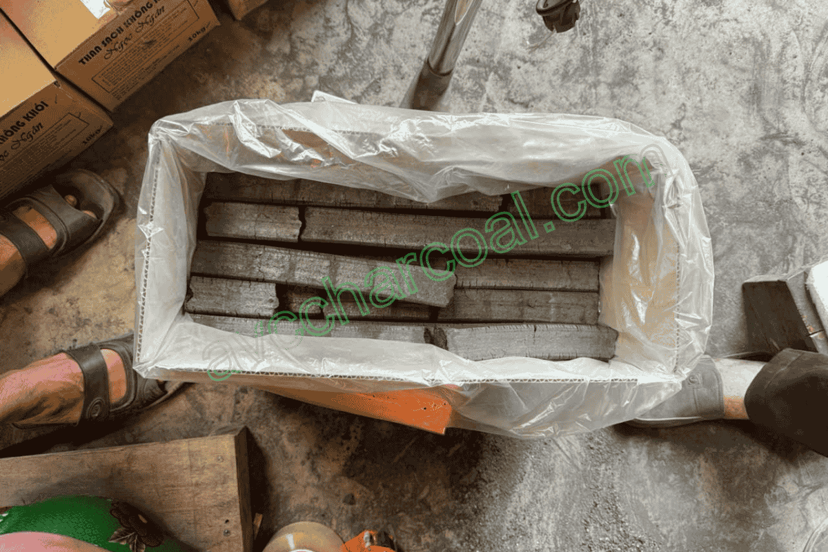Five layer carton and PE liner packaging used for export charcoal protection