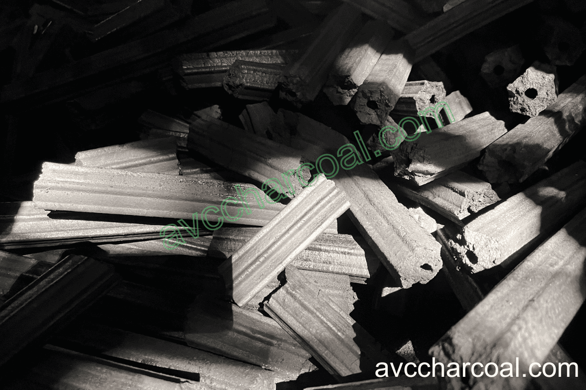 Vietnamese briquette charcoal quality and advantages for European importers