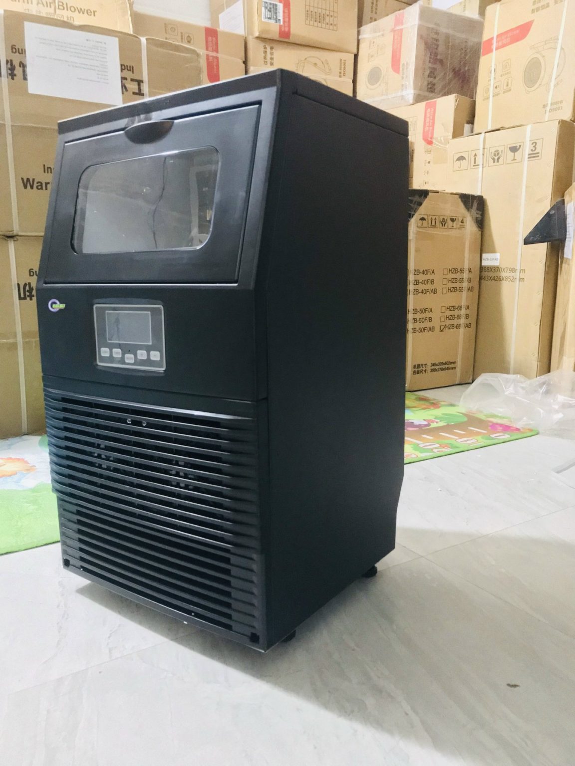 Máy làm đá viên Ebisu HZB-68 ( 68kg/ ngày , chức năng dùng cho hút nước từ bình nước lọc ) )