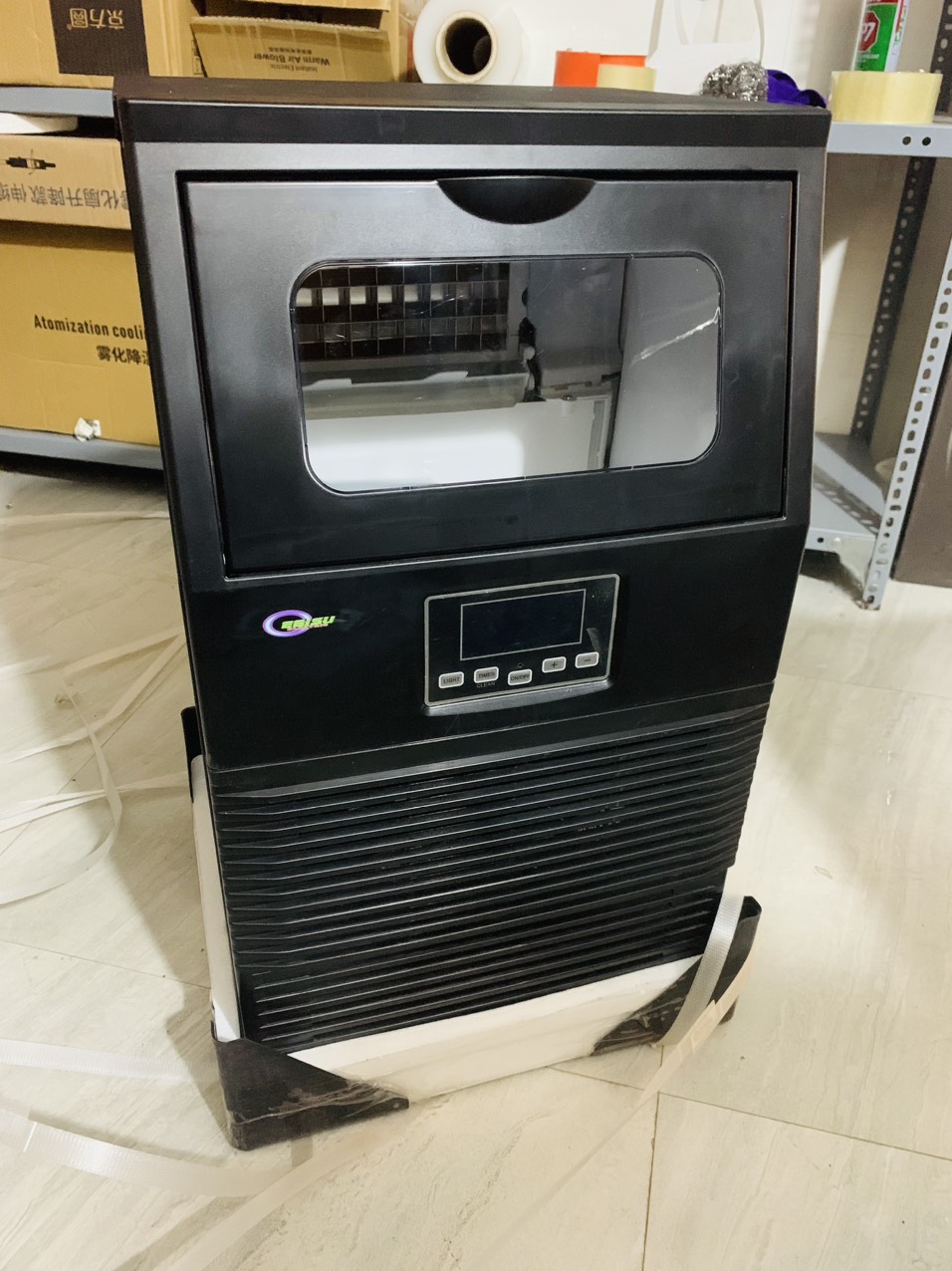 Máy làm đá viên Ebisu HZB-68 ( 68kg/ ngày , chức năng dùng cho hút nước từ bình nước lọc ) )