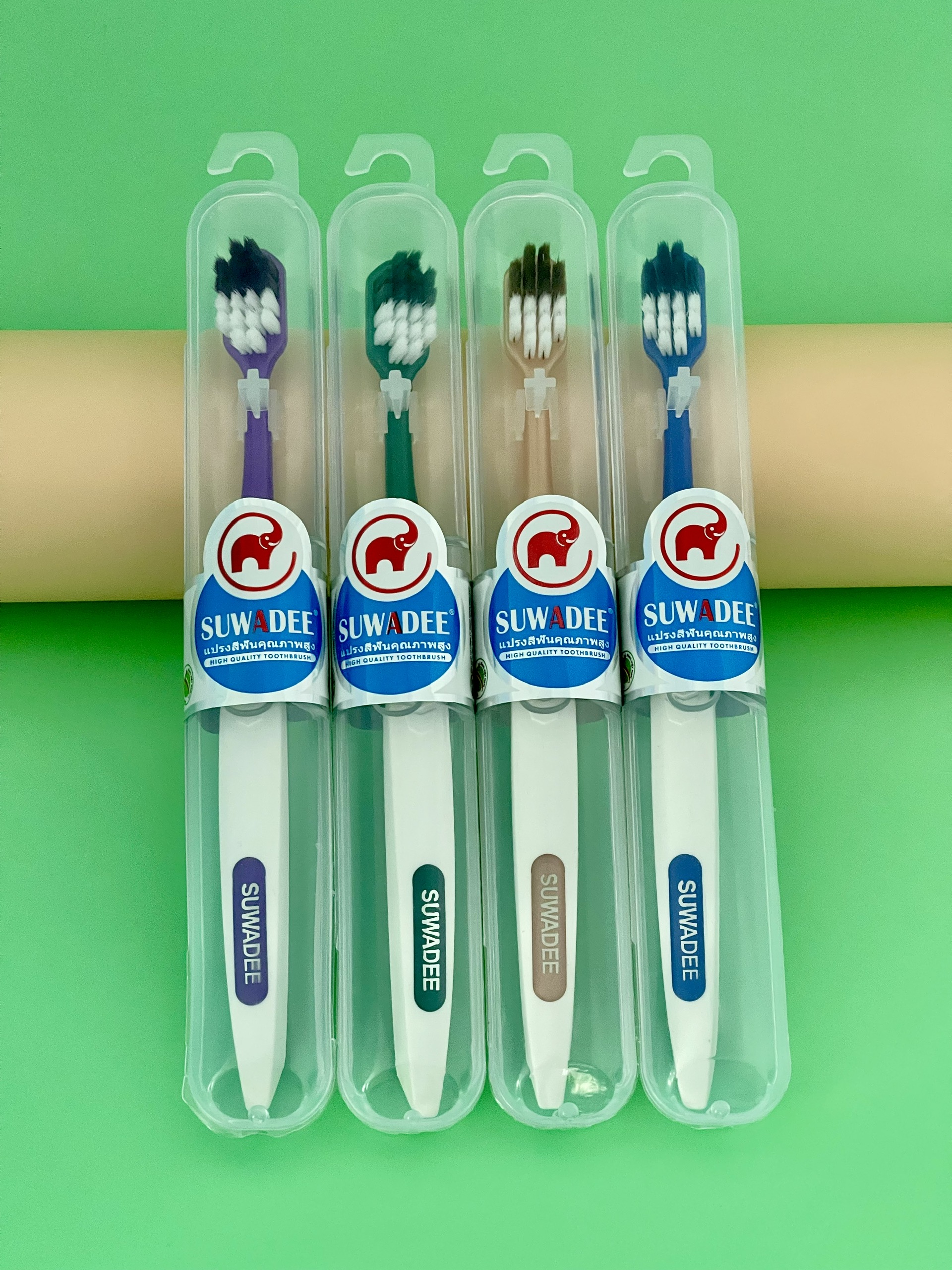 Bàn chải đánh răng hộp đựng móc trắng