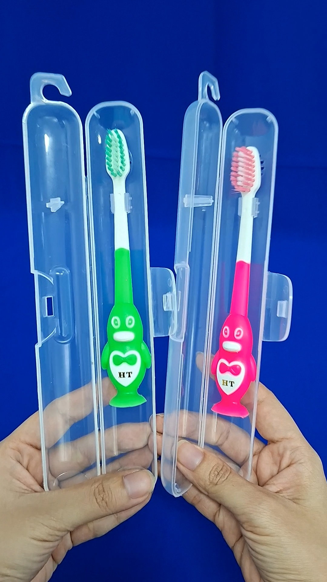 Bàn Chải Đánh Răng HT8019 - Hộp 38 Cây (Móc) - TOOTHBRUSH - 8936140450073