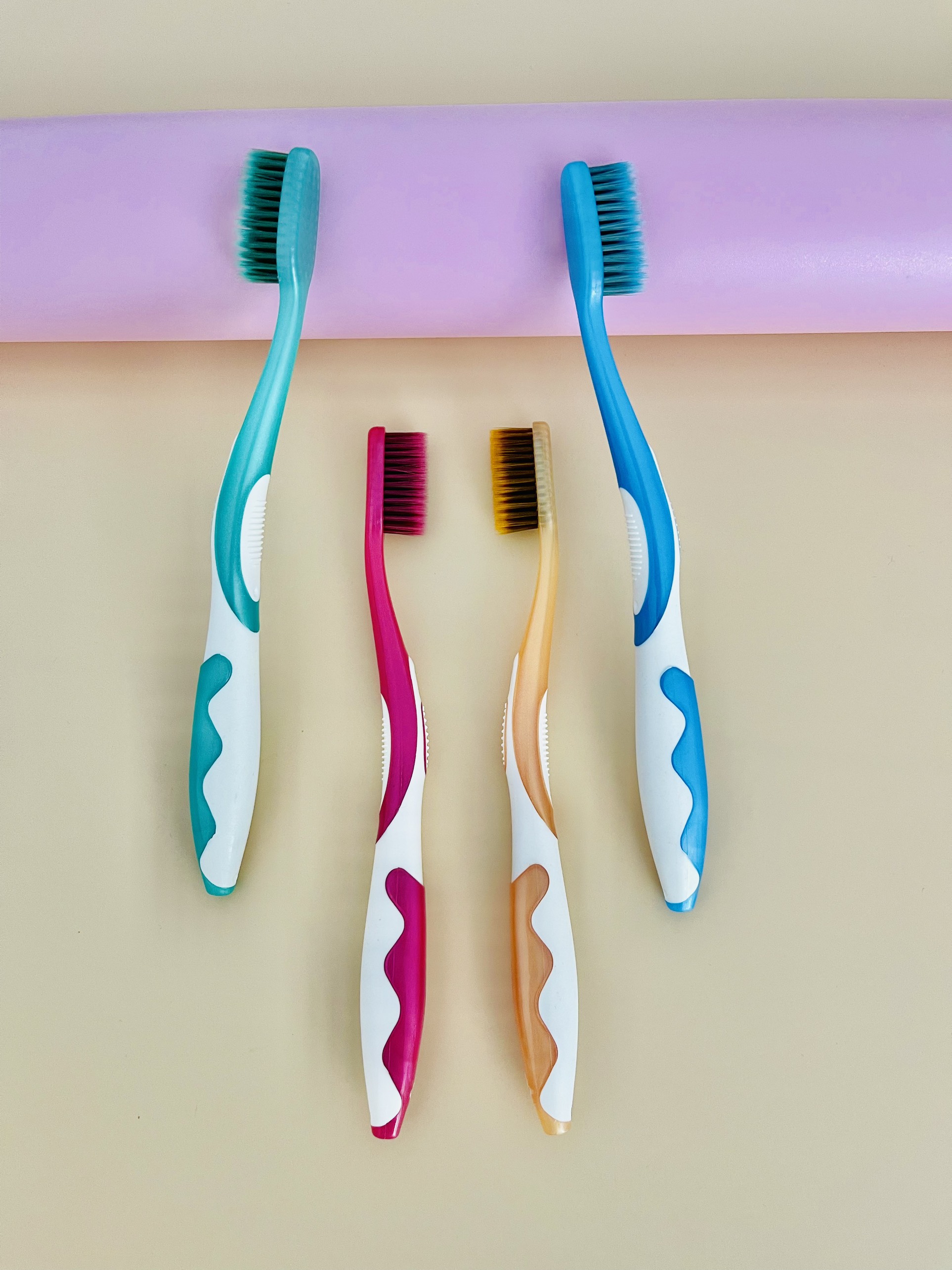 Bàn Chải Đánh Răng HT8054- Hộp 50 cây - TOOTHBRUSH