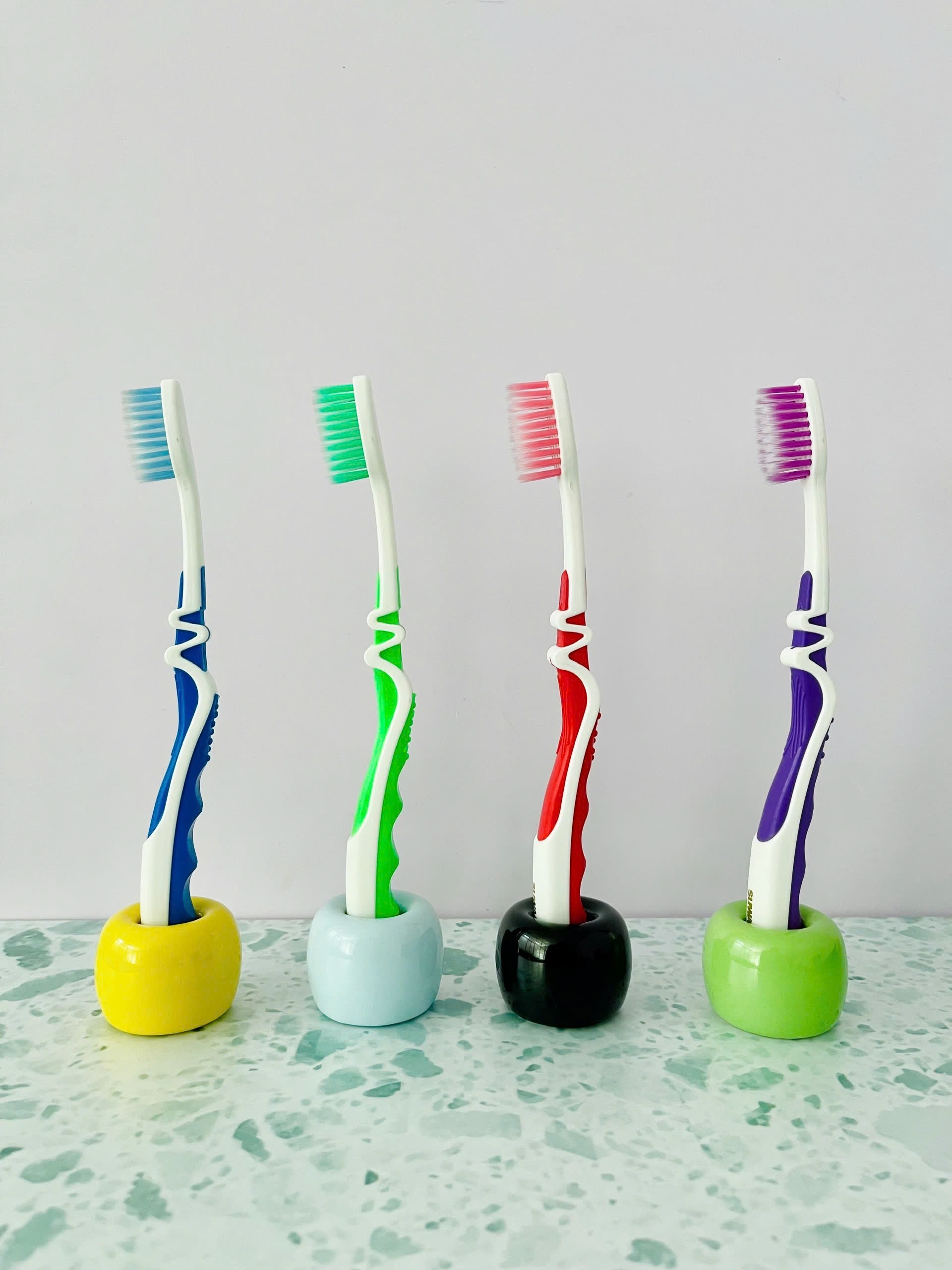 Bàn Chải Đánh Răng HT8026 - Hộp 60 Cây (Vỉ) - TOOTHBRUSH