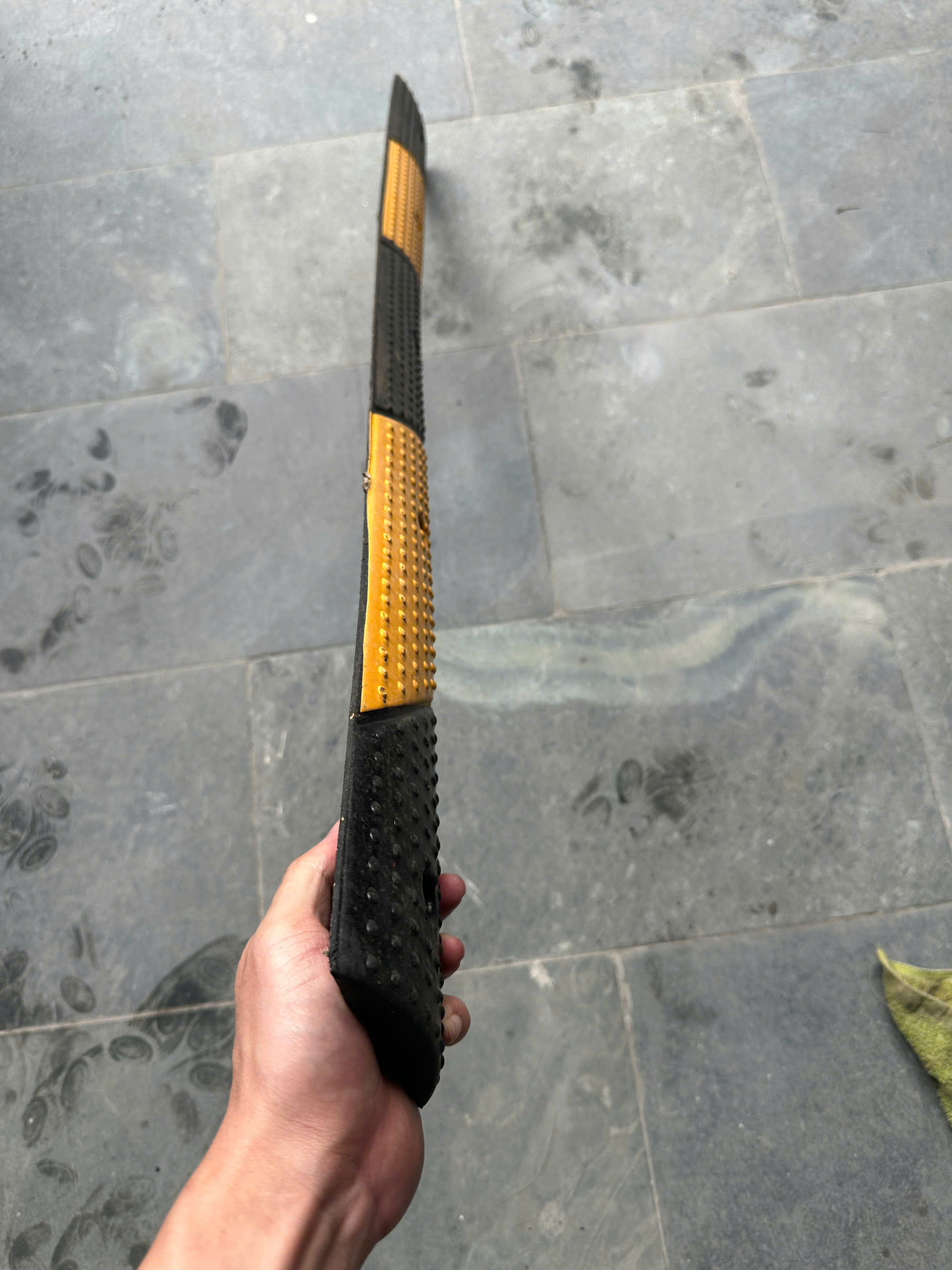 Gờ giảm tốc xe máy KT:1000x100x20mm