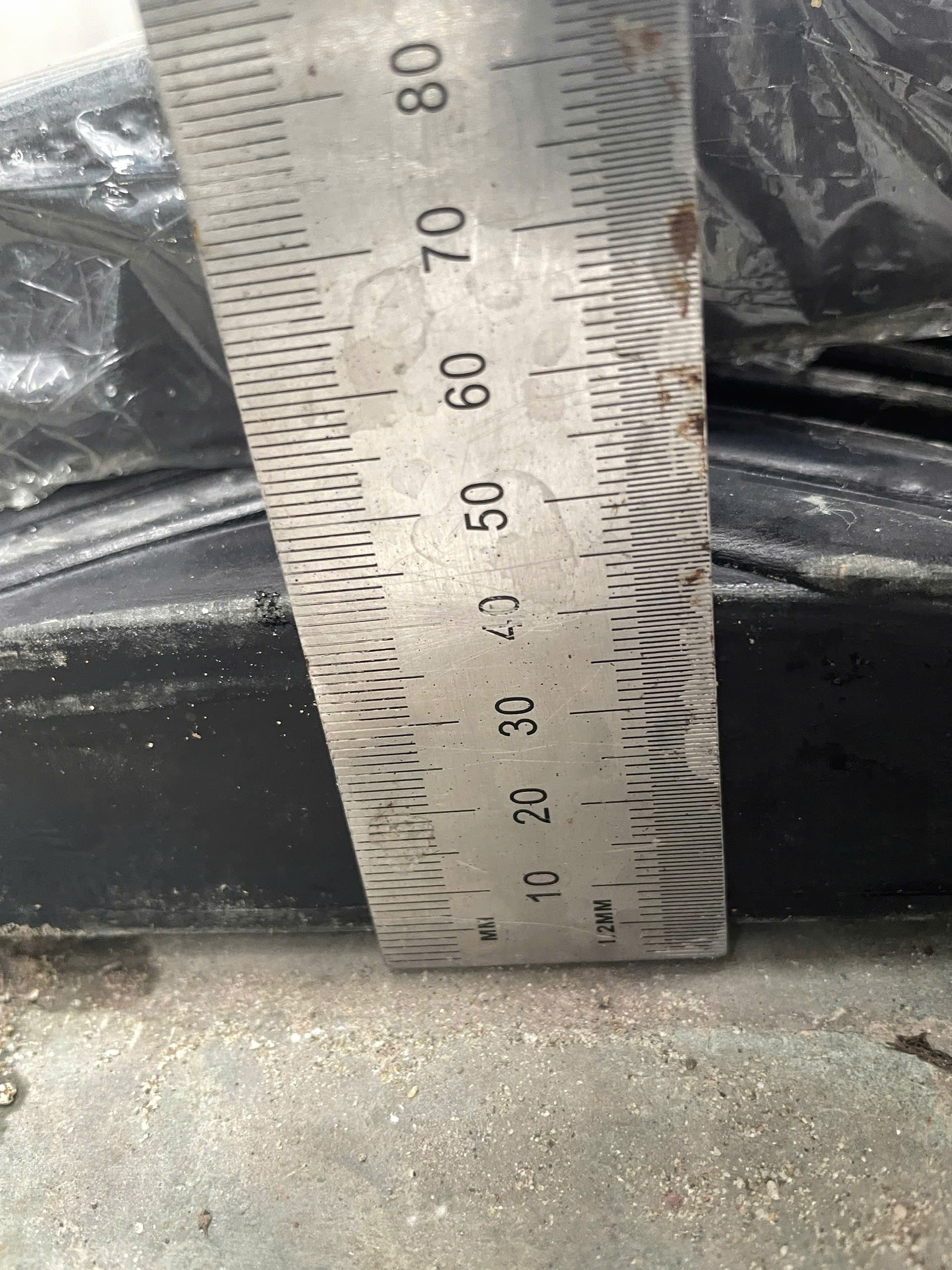 Gờ Giảm Tốc Cao Su KT:1000x350x40mm