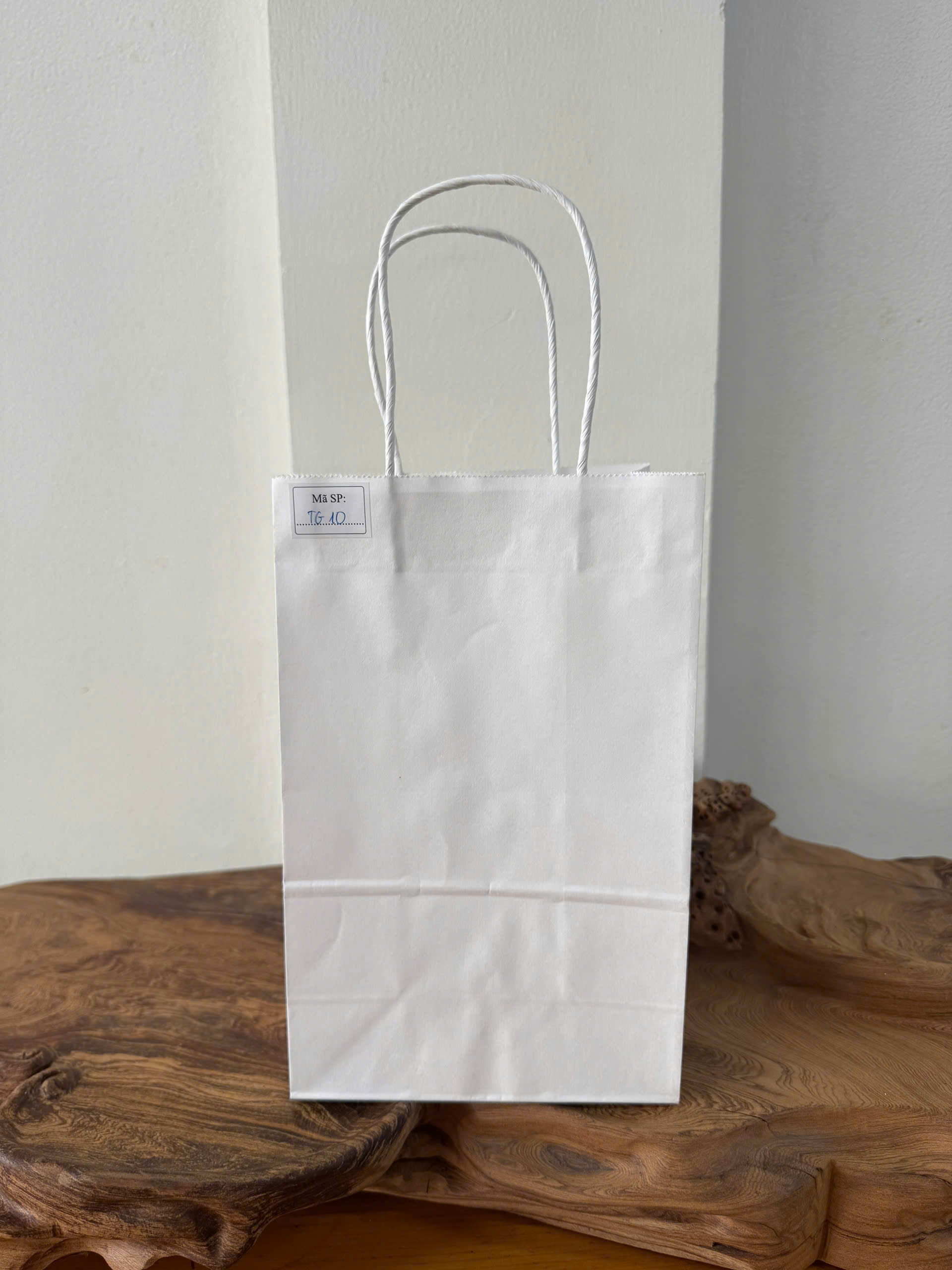 Túi giấy Kraft có quai Màu Trắng - KT: 15,5x9x25
