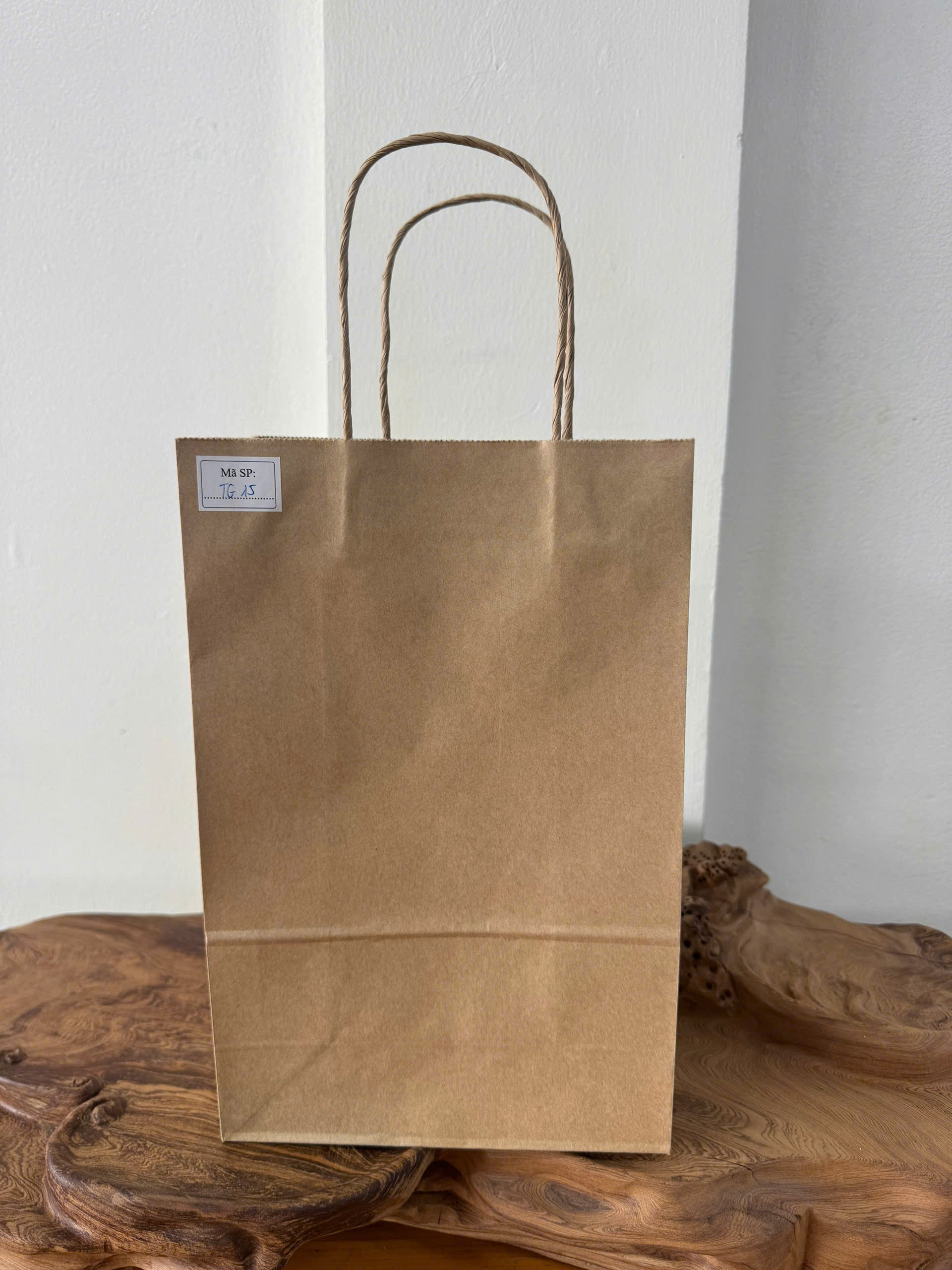 Túi giấy Kraft có quai Màu Nâu - KT: 19,5x10x30