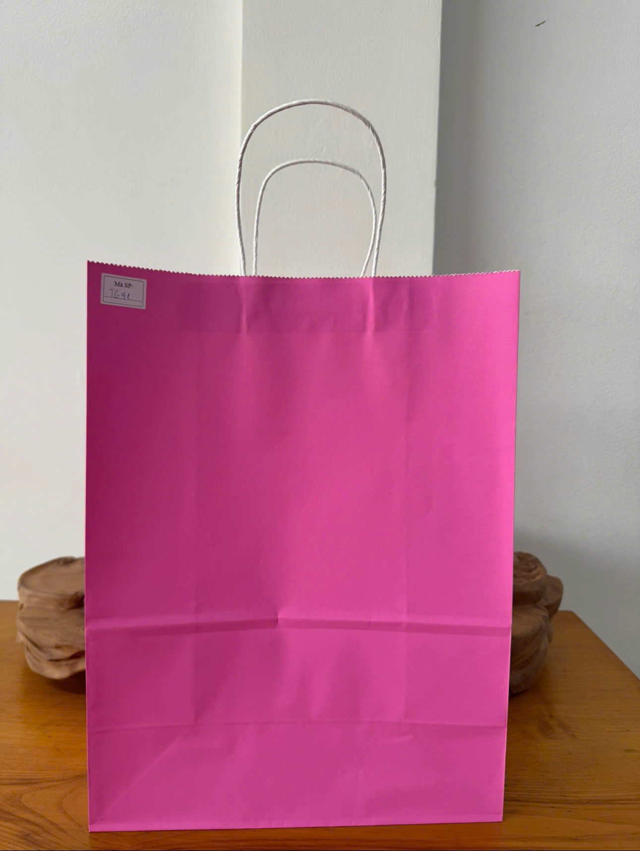 Túi giấy Kraft có quai Màu Hồng - KT: 30x15x40