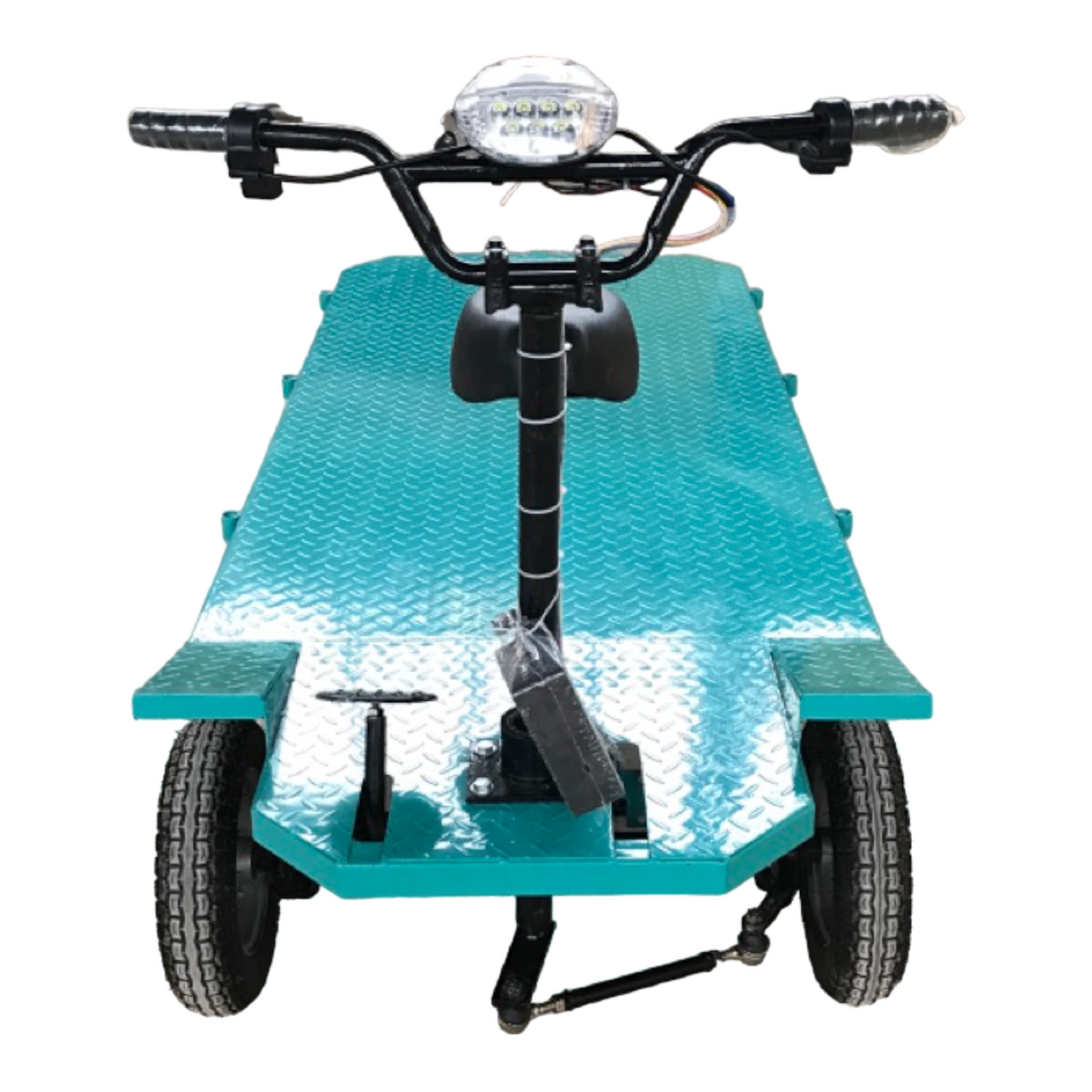 Xe điện 4 bánh chở hàng trong nhà xưởng