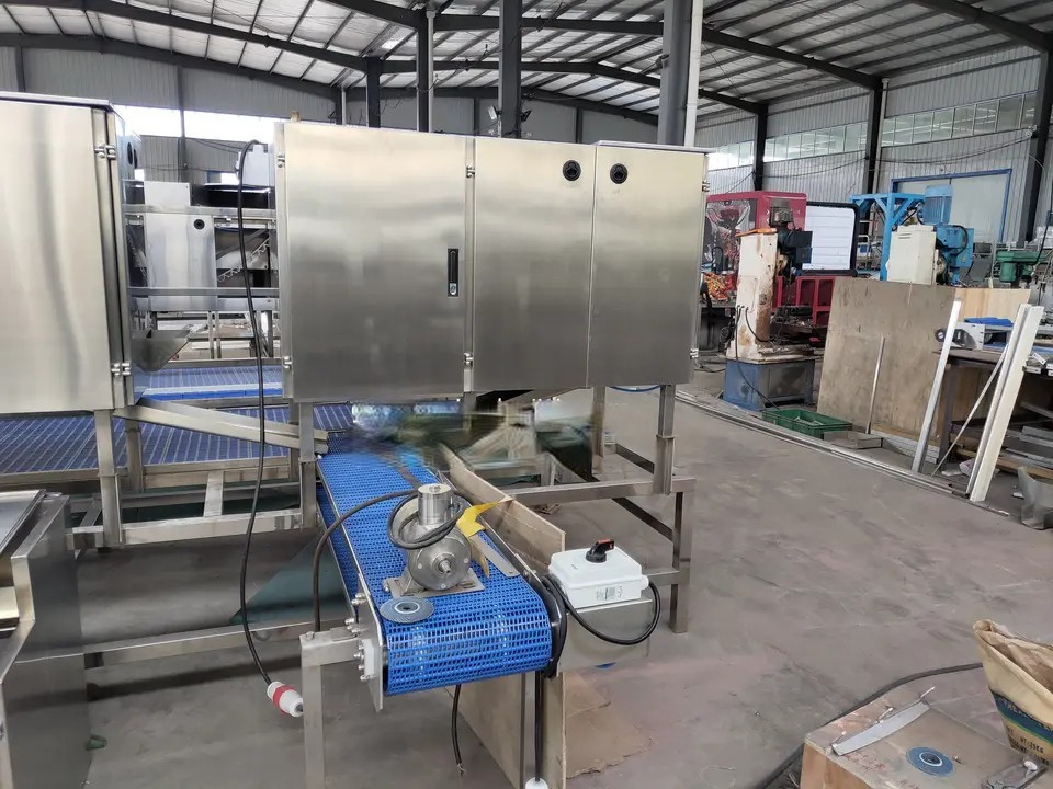 Máy bóc vỏ tôm tự động