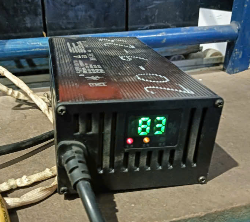 Sạc 60V 10A chất lượng cao dùng cho pin Lithium