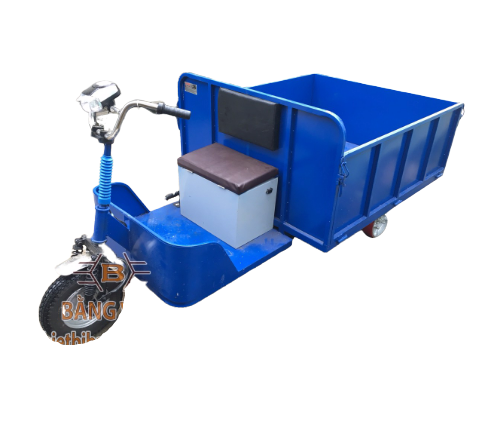 Xe điện chở hàng máy khâu trong nhà máy công nghiệp BV123