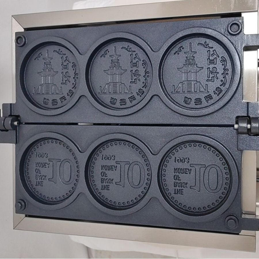 Máy làm bánh đồng xu phô mai kéo sợi/ Bánh đồng xu phô mai có nhiều loại khuôn có thể tùy chỉnh