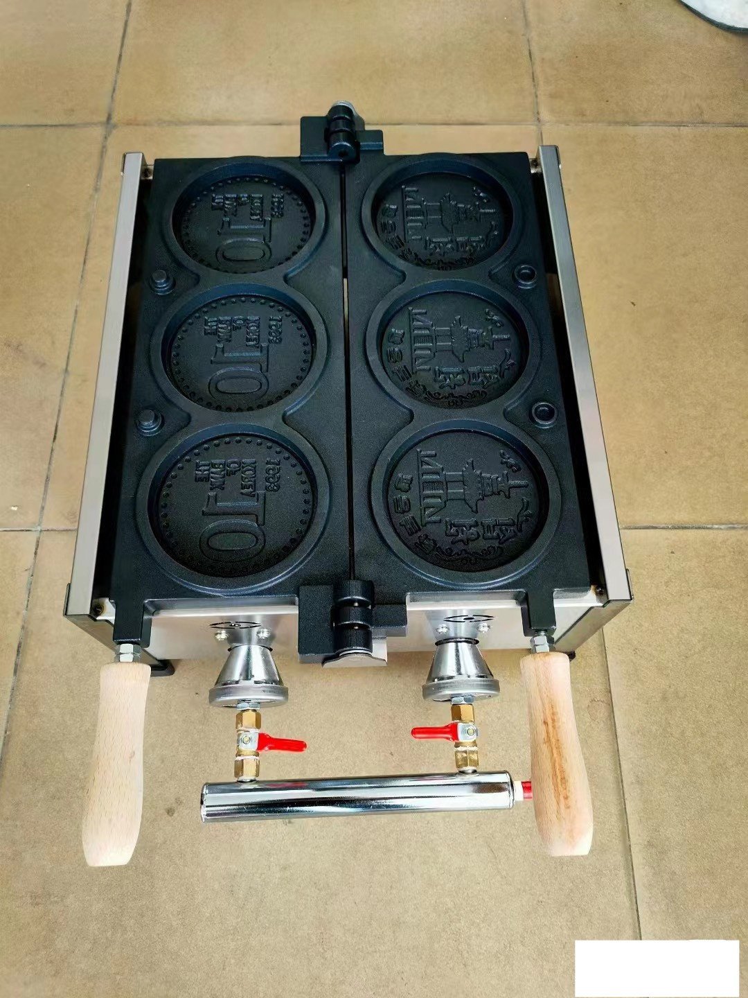 Máy làm bánh đồng xu phô mai kéo sợi/ Bánh đồng xu phô mai có nhiều loại khuôn có thể tùy chỉnh