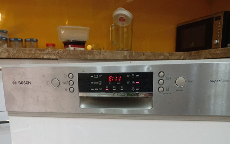 Lỗi E11 trên máy rửa chén Bosch | Nguyên nhân và cách xử lí