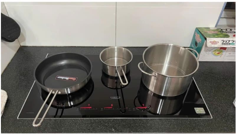 Bếp từ 3 vùng nấu Chef's EH-IH536