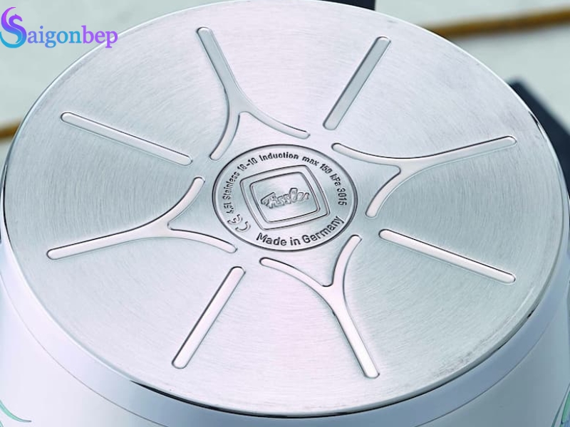 Đáy của bộ nồi từ