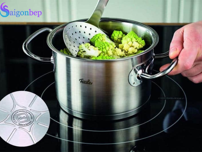 Tay cầm của bộ nồi từ &nbsp;