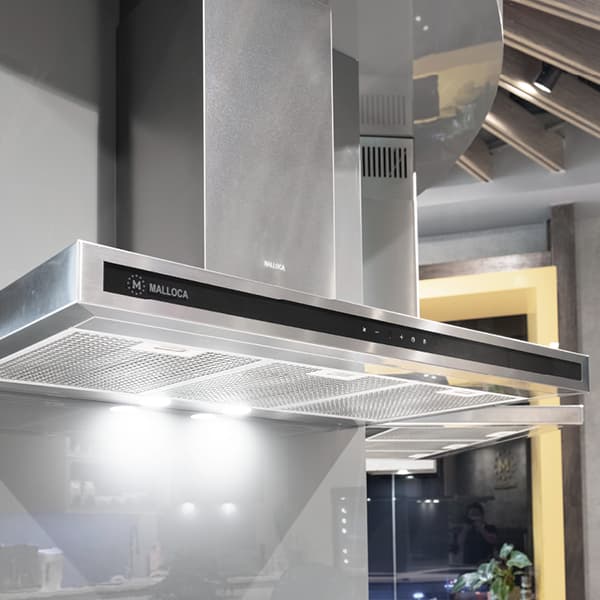 Máy hút mùi áp tường Malloca ZETA K1573