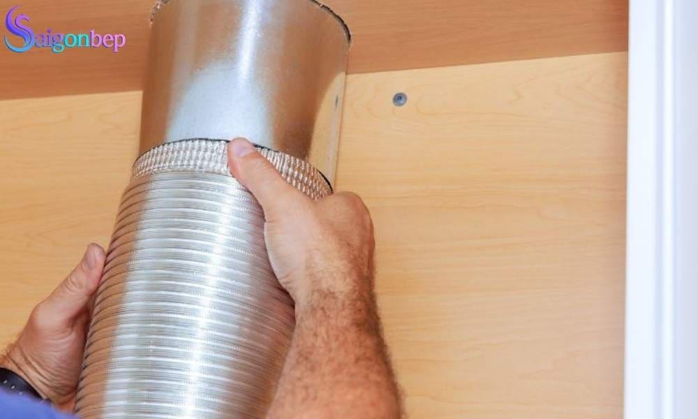 máy hút mùi bị rò rỉ dầu mỡ