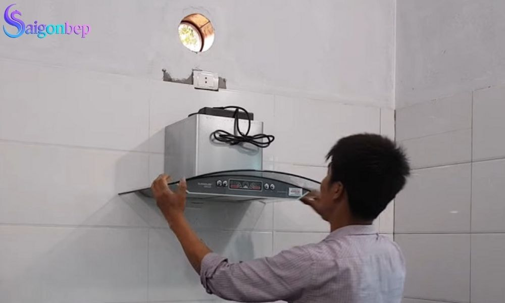 máy hút mùi bị kêu tiếng to