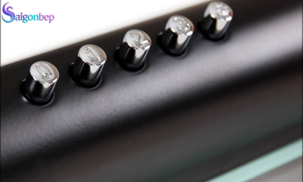 máy hút mùi kêu to