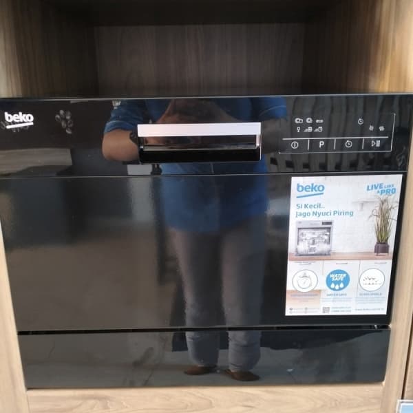 Máy rửa chén mini Beko DTC36610B 8 bộ giá tốt