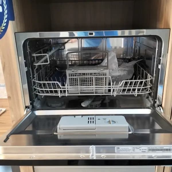 Máy rửa chén mini Beko DTC36610B 8 bộ giá tốt