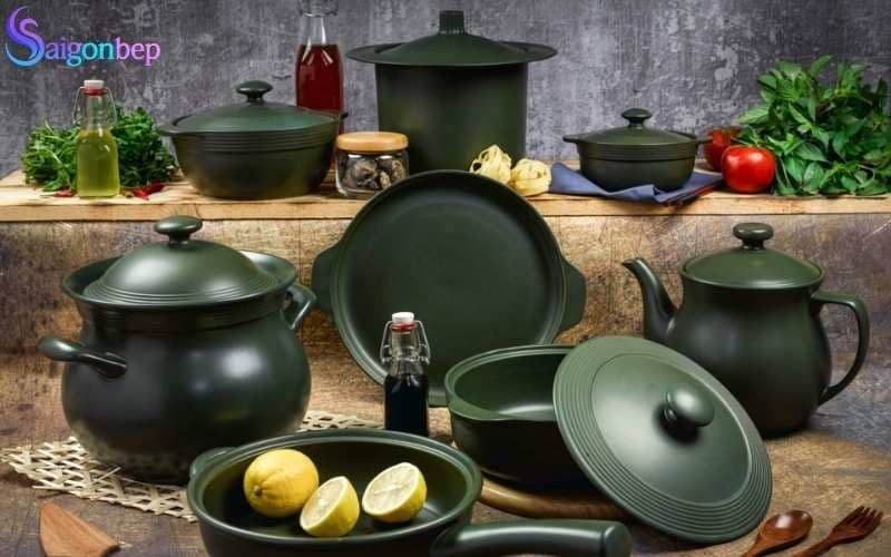 Bộ đồ dùng gốm sứ