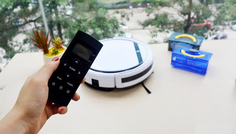 Giới thiệu Robot hút bụi , lau nhà Medion MD 18501