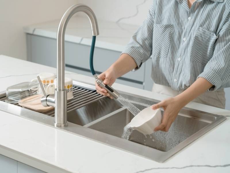 So sánh chậu rửa bát 1 hố và 2 hố