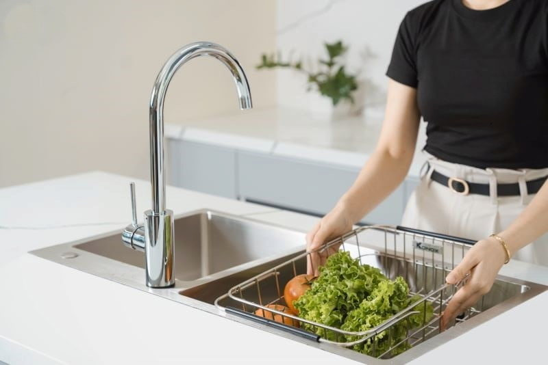 So sánh nhanh chậu rửa bát Kluger và chậu rửa bát Konox