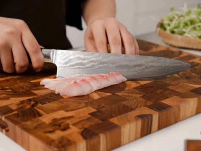 Luôn sử dụng thớt để thái thực phẩm