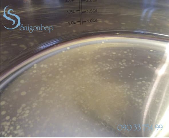 Tại sao nồi inox bị ố, bị đốm loang lổ