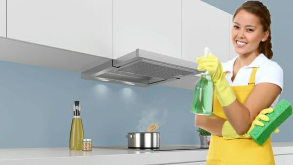Vệ sinh lưới lọc máy hút mùi