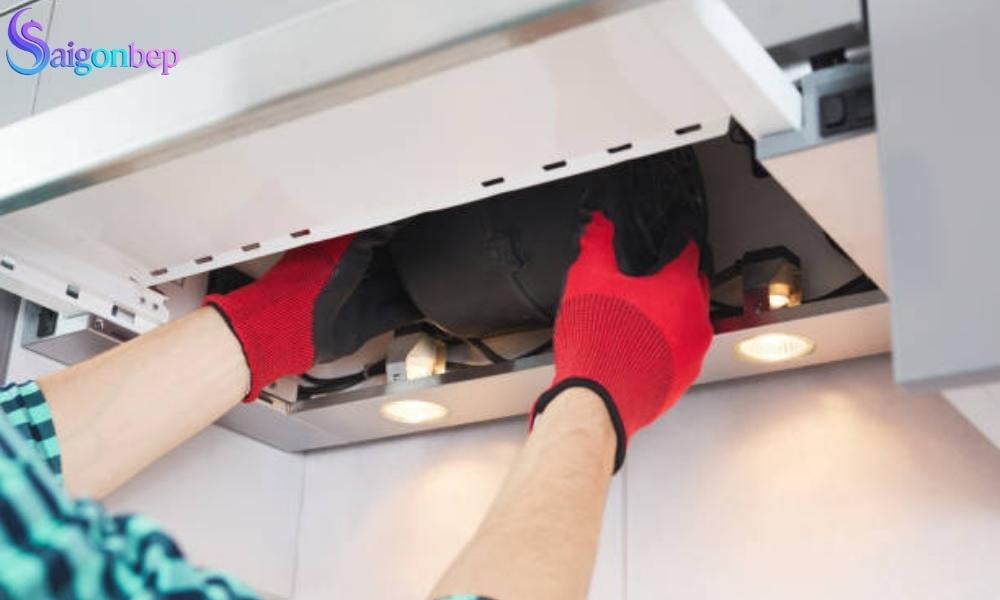 vệ sinh máy hút mùi 