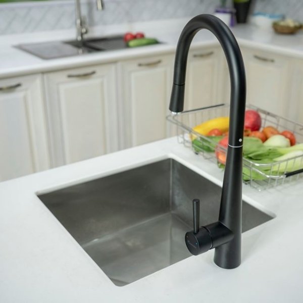 Vòi rửa chén rút dây Konox KN1901B