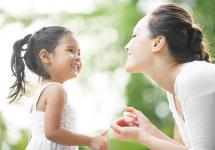 Bận rộn đến mấy, bố mẹ cũng nên dành thời gian làm 7 điều này