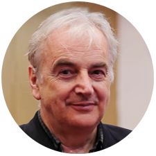 Giáo sư Ken Wilson - Chuyên viên cao cấp NXB Macmillan, CTV Đại học Oxford, BTV chính của bộ SGK môn Tiếng Anh cho lứa tuổi Tiểu học