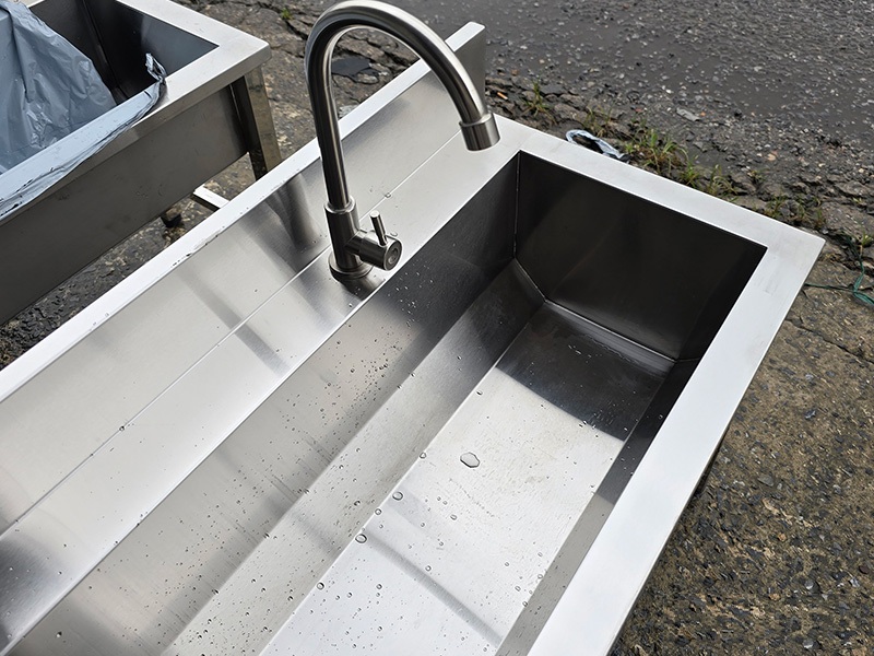 Bồn rửa tay inox dùng cho trường mầm non, tiểu học
