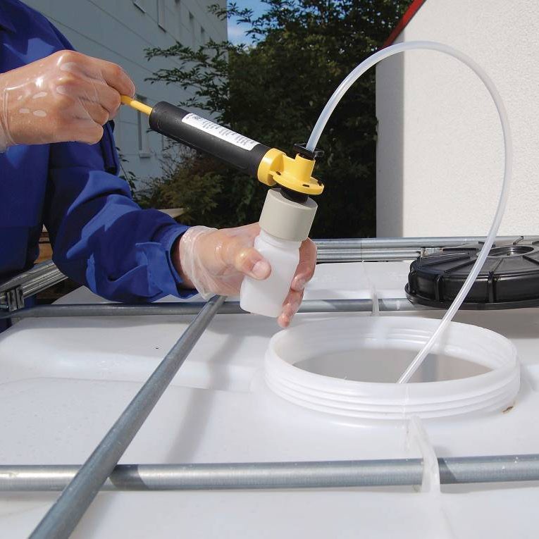 Bơm lấy mẫu dầu chân không (Máy lấy mẫu mini)