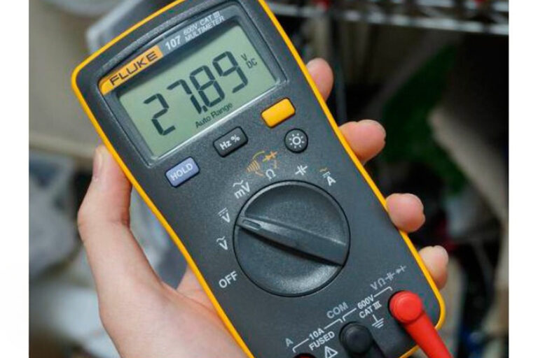 Đồng hồ vạn năng FLUKE 107