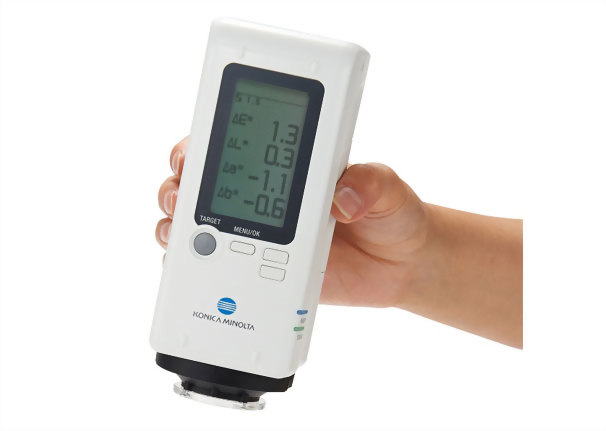 Máy đo màu CR-10 Plus