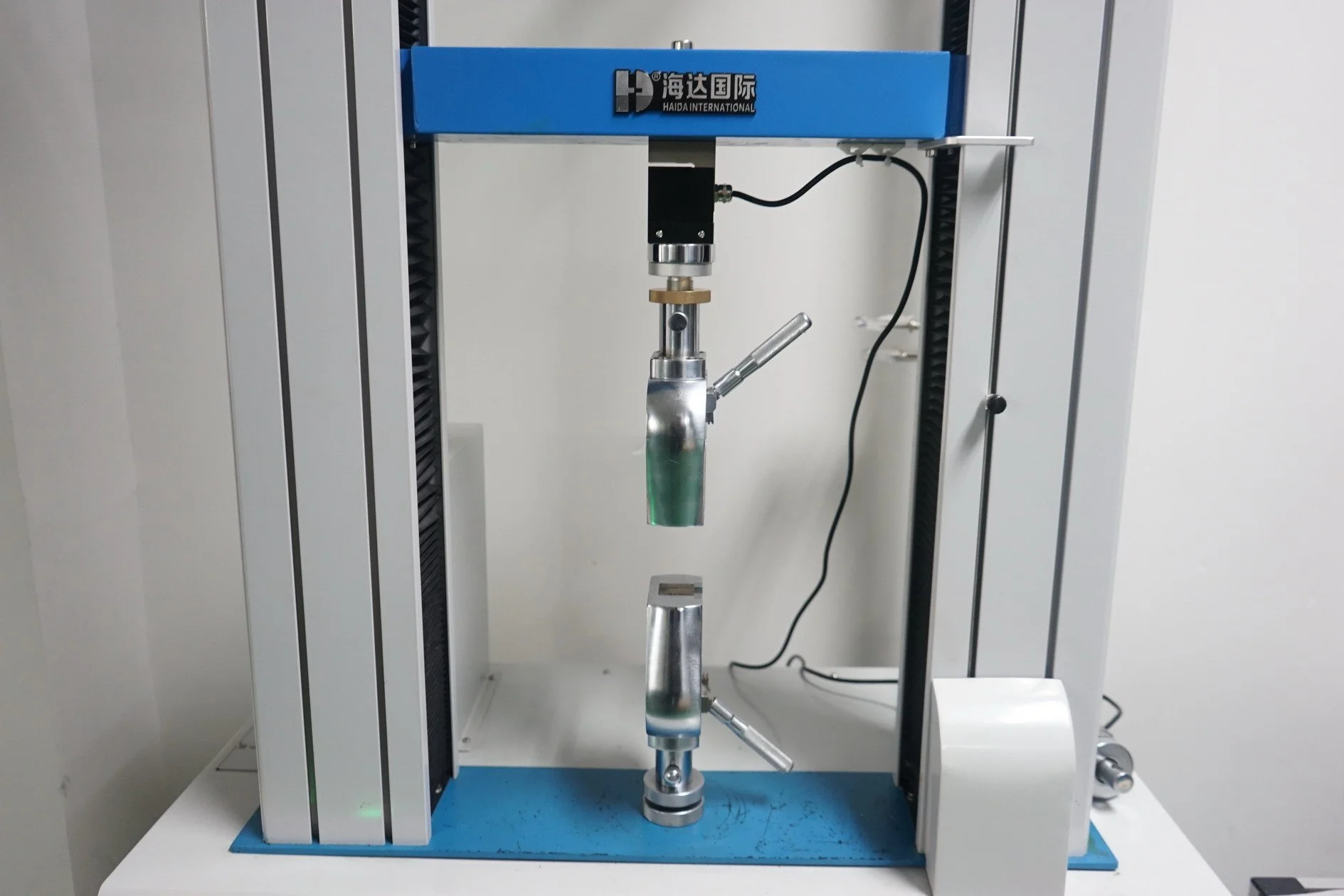 Máy thử độ bền kéo đa năng ASTM