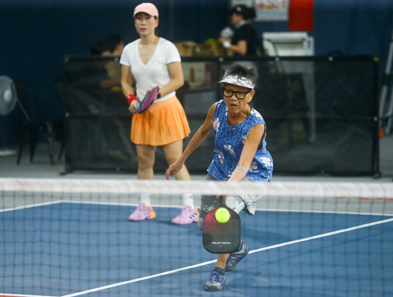 bo-mon-pickleball-phu-hop-voi-ca-nhung-nguoi-lon-tuoi