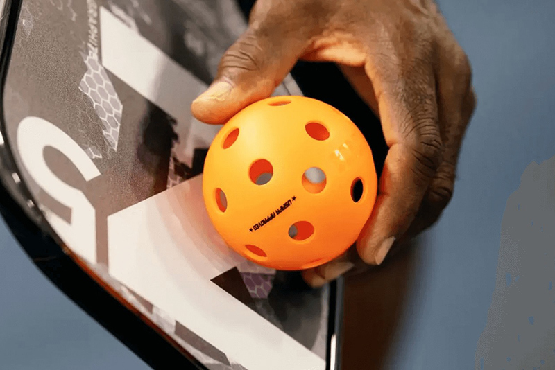 Các Thương Hiệu Bóng Pickleball Phổ Biến Hiện Nay
