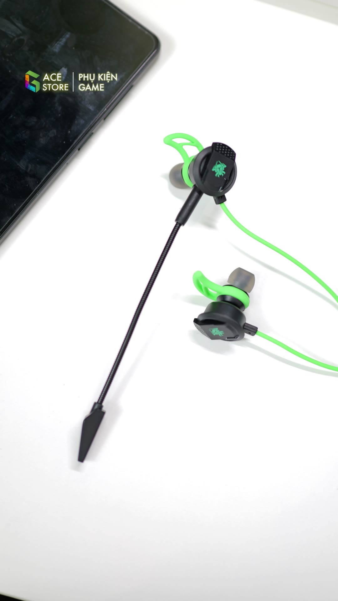 Chi tiết thiết kế gaming, đèn LED RGB và mic rời của Plextone RX3 Plus