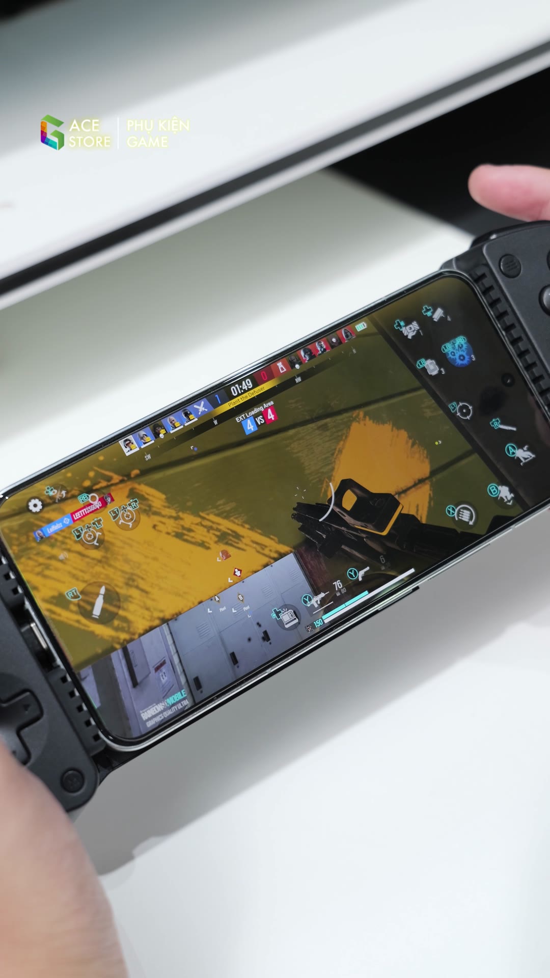 HUD Rainbow Six Mobile hiển thị ký hiệu nút LB, RB, LT, RT, A, B, X, Y khi dùng tay cầm