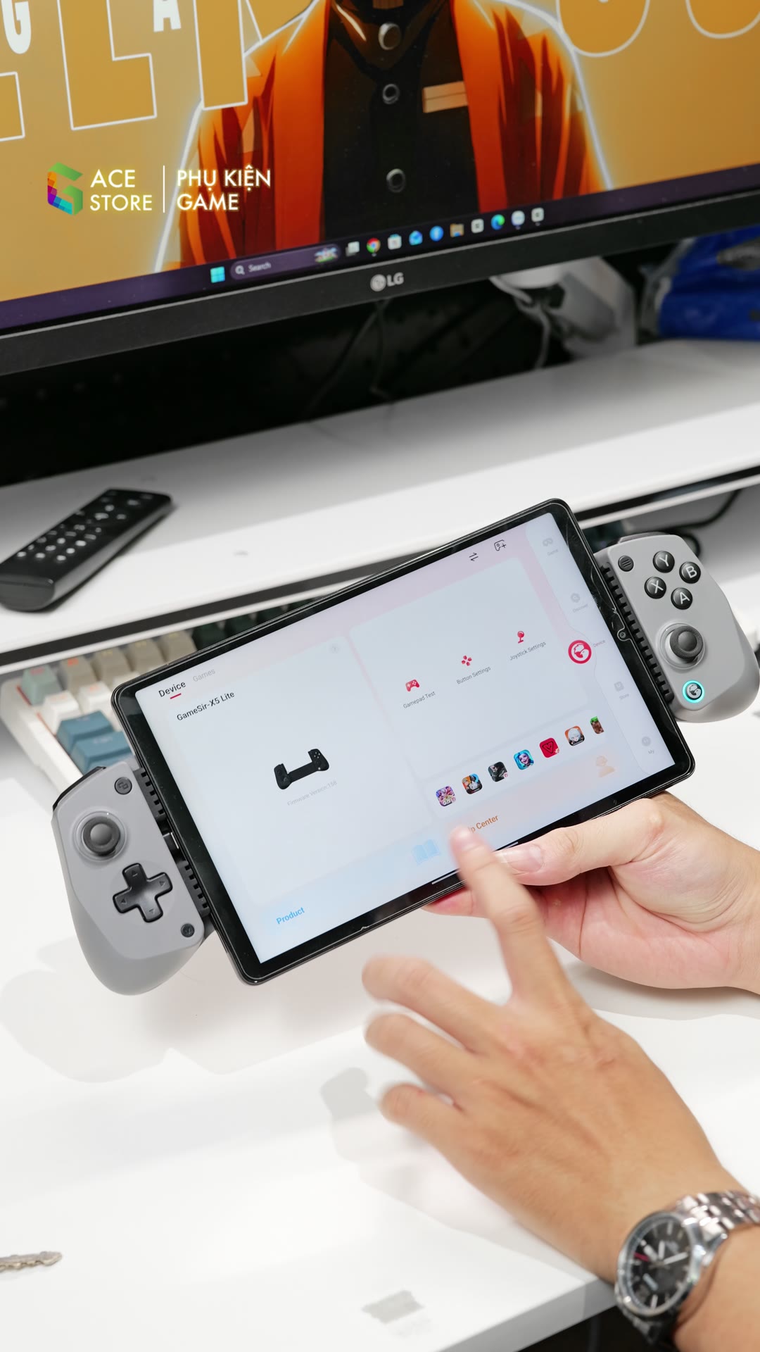 Giao diện app GameSir với các tính năng firmware, test và joystick
